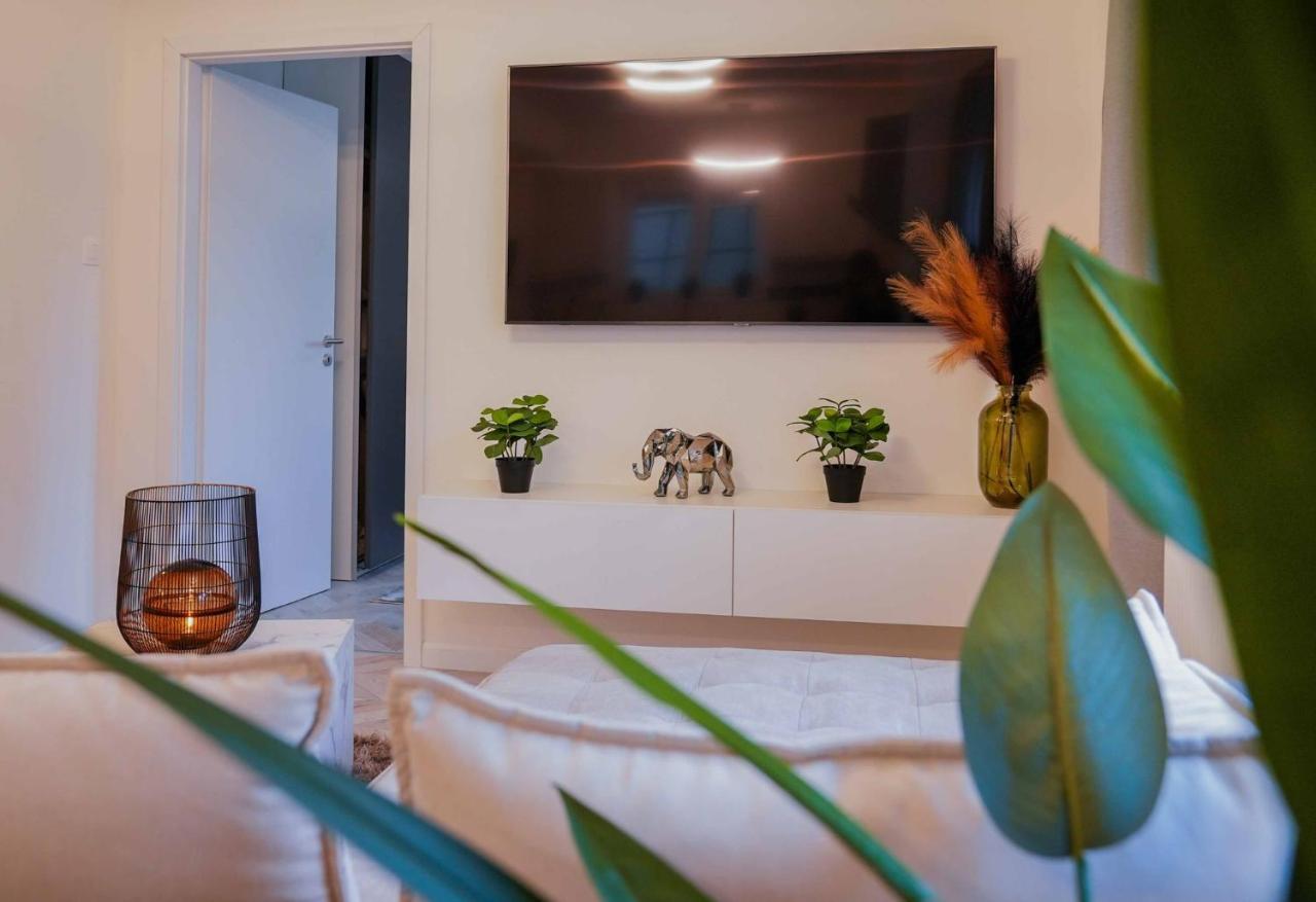Corvin Avenue Premium Central Apartment ブダペスト エクステリア 写真